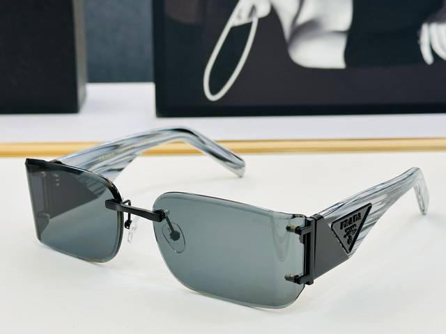 prad*Pujiapr192Vs Size 62 Mouth 17-140 Glasses Series Can Be Called Exquisite
