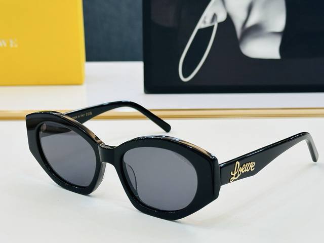 Loewe Lw401006 Size 55 Mouth 19-145 The Real Thing Is More Beautiful. The Detail