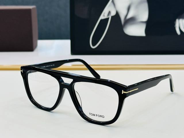 Tom Ford Model: Ft6024 Size 56 Mouth 16-145 L Fashion Plate Frame