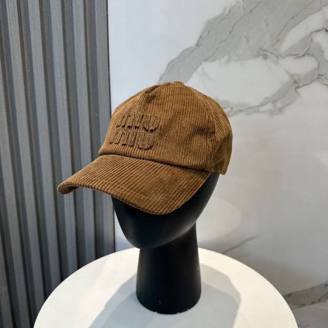 miumiu Miu Miu Limited Edition New Corduroy Baseball Cap Corduroy Textured Du