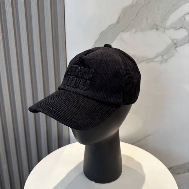 miumiu Miu Miu Limited Edition New Corduroy Baseball Cap Corduroy Textured Du
