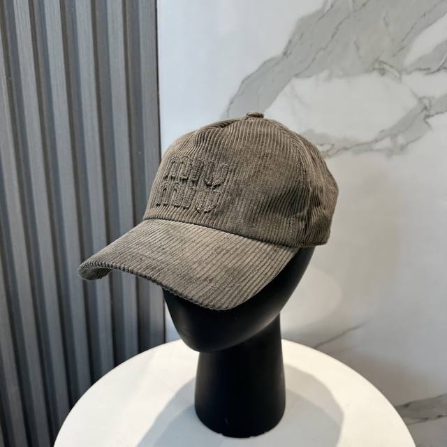 miumiu Miu Miu Limited Edition New Corduroy Baseball Cap Corduroy Textured Du