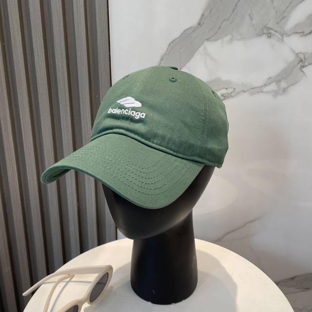 balenciaga Balenciaga New Embroidered Logo Baseball Cap With Cool Colors, Dif