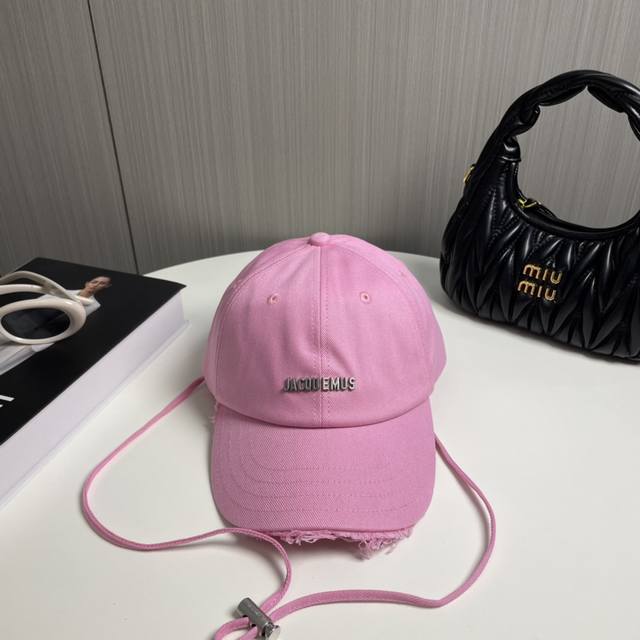 jacquemu*The Cool High Version Baseball Cap Is Here . A Classic And Versatile