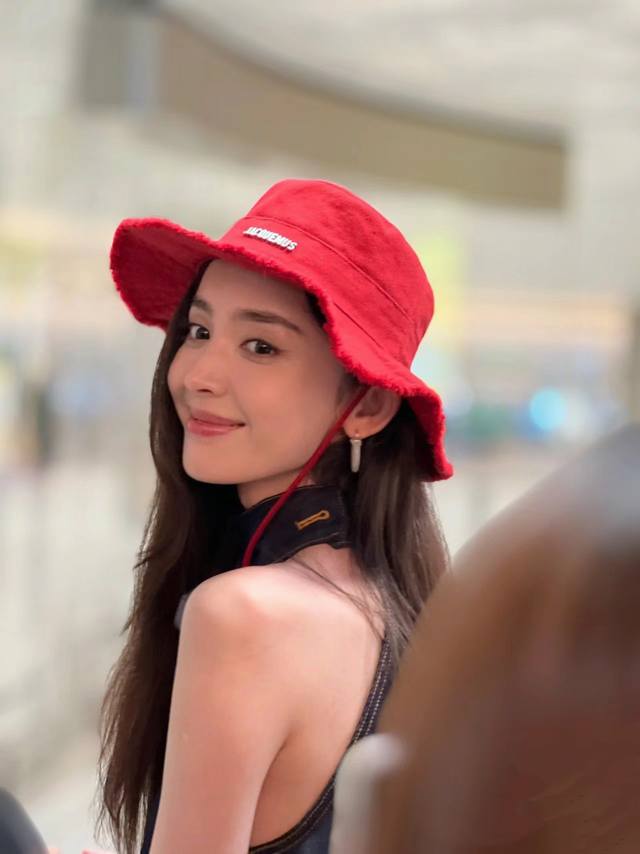 jacquemus High Version Bucket Hat Is A Must-Have For All-Match Colors. A Must