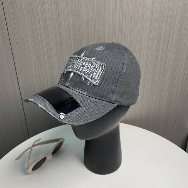 balenciaga Balenciaga New Embroidered Logo Baseball Cap With Cool Colors, Dif