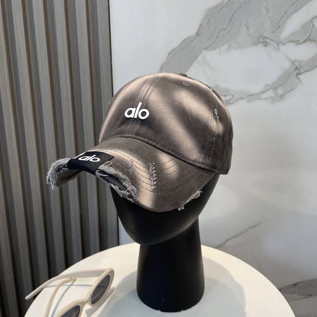 aio New Spray-Painted Baseball Cap The Hottest Color At The Moment - Full Of
