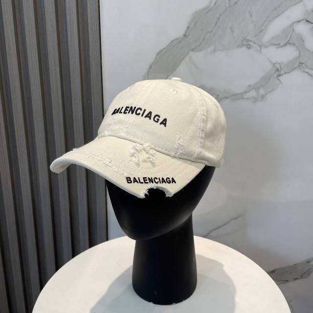 balenciaga Balenciaga New Logo Baseball Cap With Cool Colors, Different Style