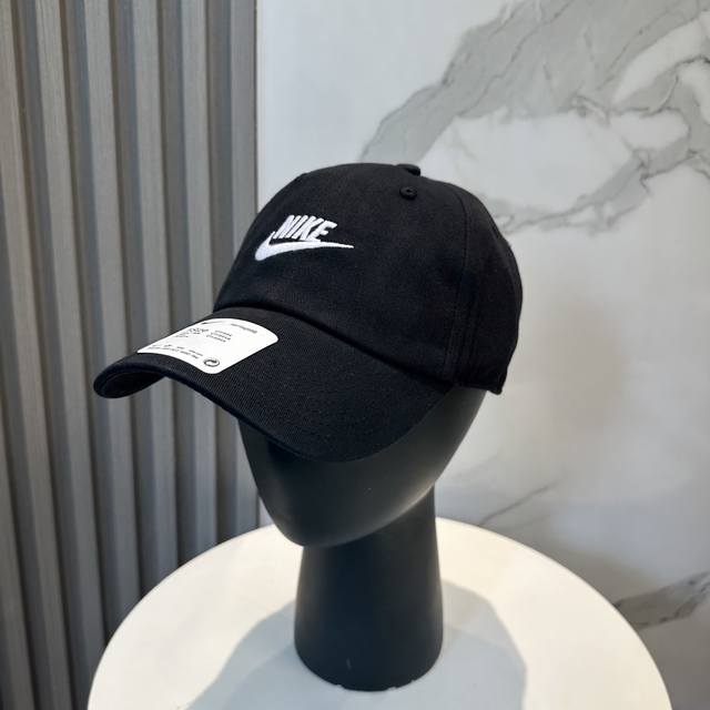Nike Embroidered Letter Logo Cotton Baseball Cap Cool Color Gives Street Style F