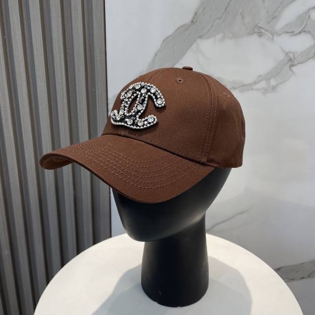 Chanel Chanel New Product High-End Full Diamond Hard Top Baseball Cap Xiaoxiang