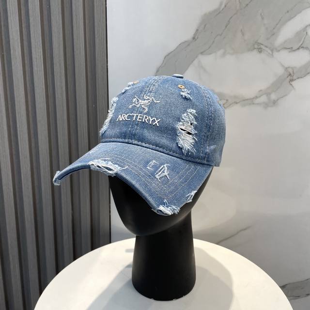 With Dust Bag Arc'teryx New Style Distressed Hole Baseball Cap New Model Shipped