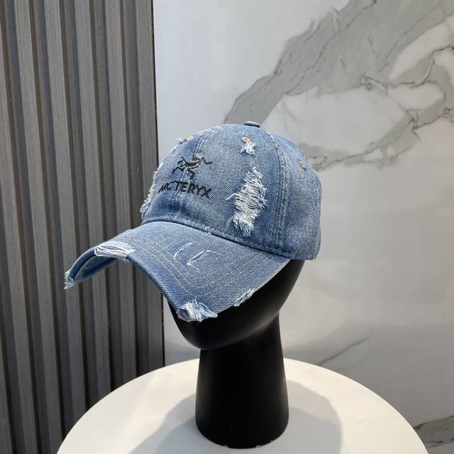 With Dust Bag Arc'teryx New Style Distressed Hole Baseball Cap New Model Shipped