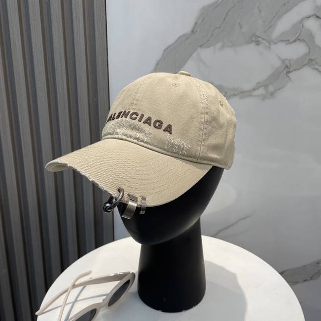 balenciaga Balenciaga New Logo Baseball Cap With Cool Colors, Different Style