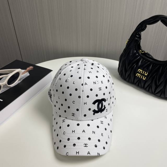 chanel Chanel New Simple Embroidered Logo Baseball Cap New Shipment Big Brand