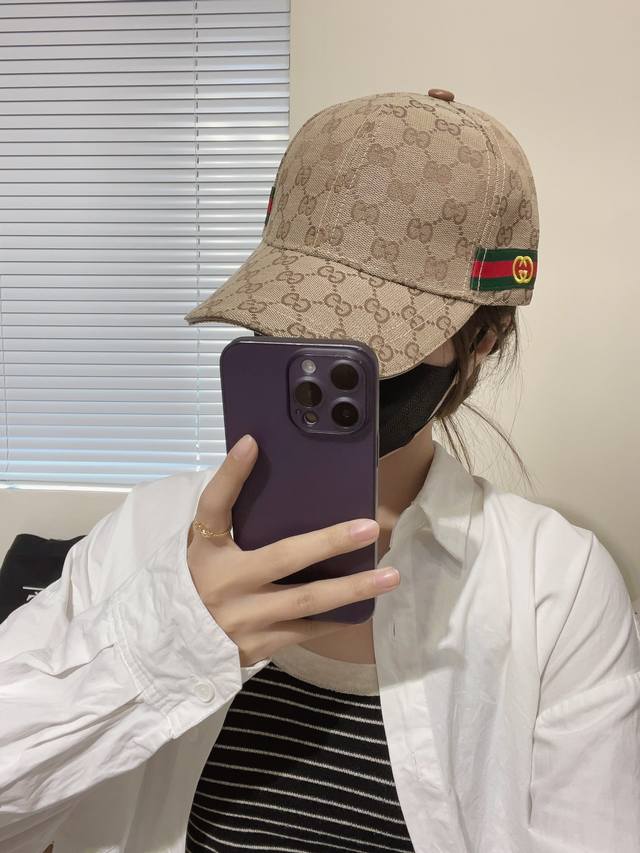 Gucci New Original Baseball Cap Is Exquisite And Pure, Very Stylish, Very Cool A