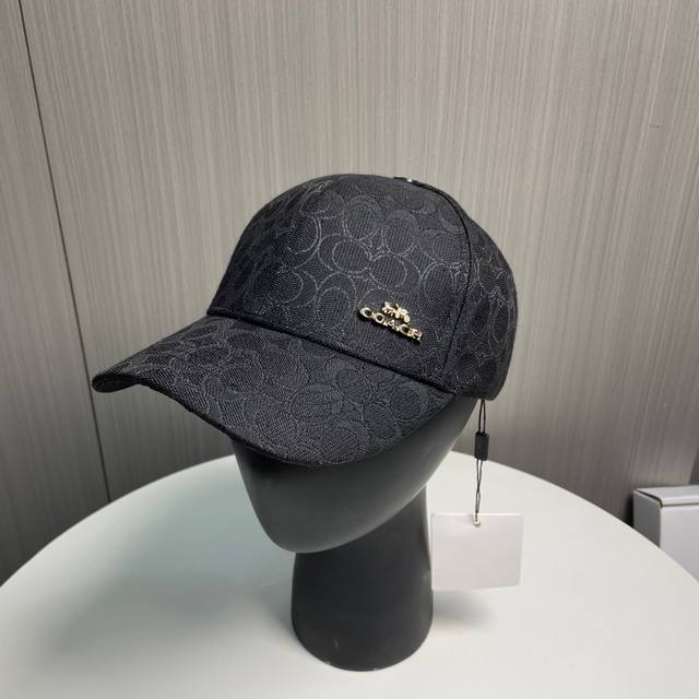 cooach New Baseball Cap This Baseball Cap Is Really Versatile And Timeless. I