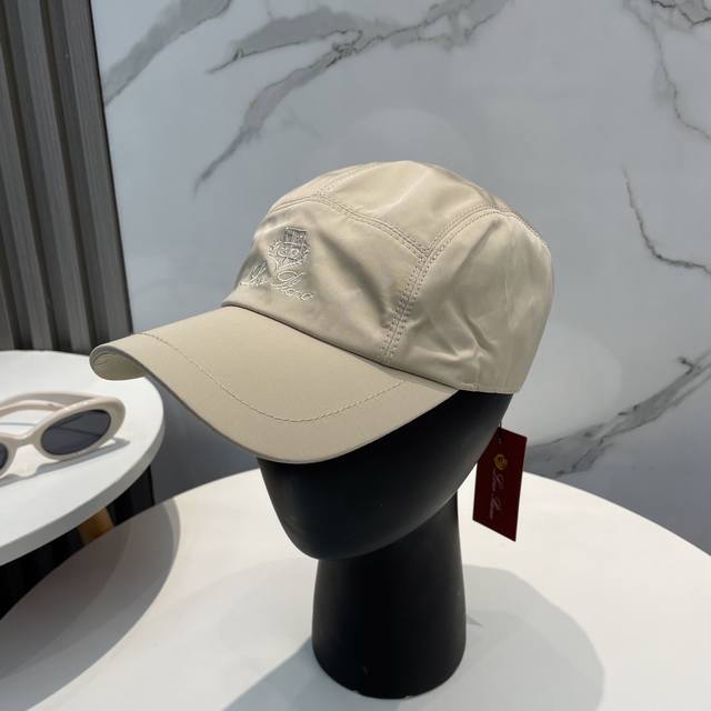 loro Piana New High-Version Baseball Cap From Loyo Piana Counter. Great Brand