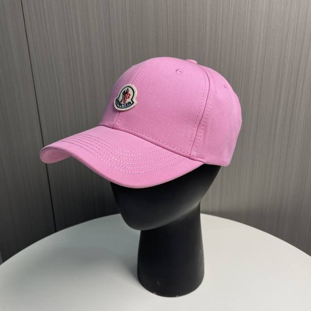 Moncler's New Baseball Cap Is Fashionable And Street-Friendly. It Is A Favorite
