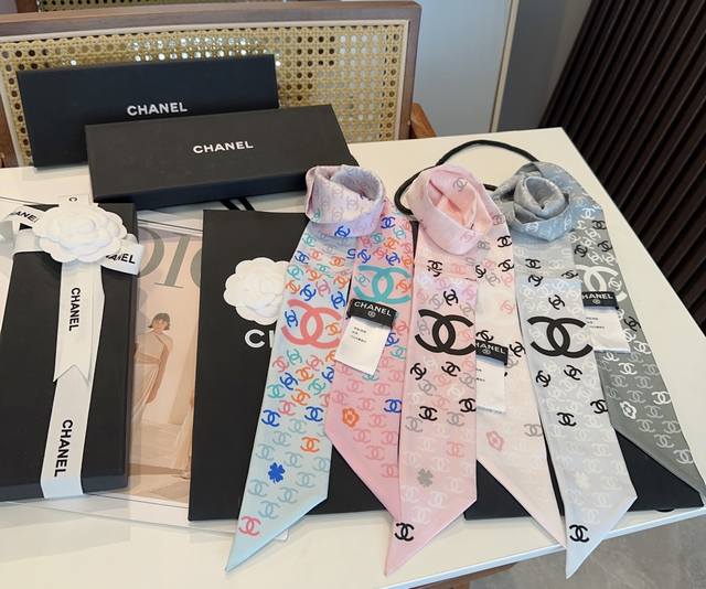 Super Beautiful Chanel's Latest Double-Sided Twilly Has A Big Brand Aura. The Tw