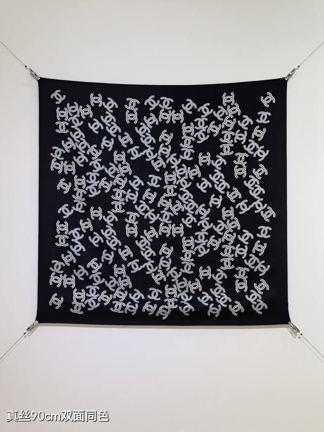 scc2527 18 Momme Double-Sided 90X90Cm Twill Silk Chanel