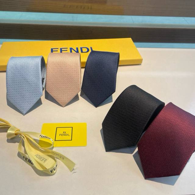 New Fendi Men's Popular Tie Is Rare And Shows Exquisite Craftsmanship And Fashio