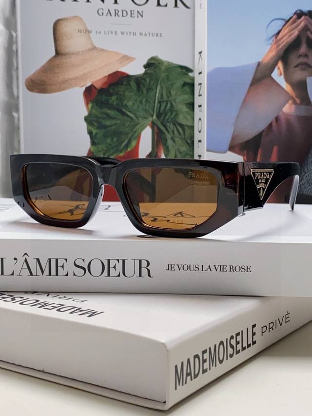 prada Prada New Sunglasses Classic Triangle Glasses Fashion Men And Women Sun