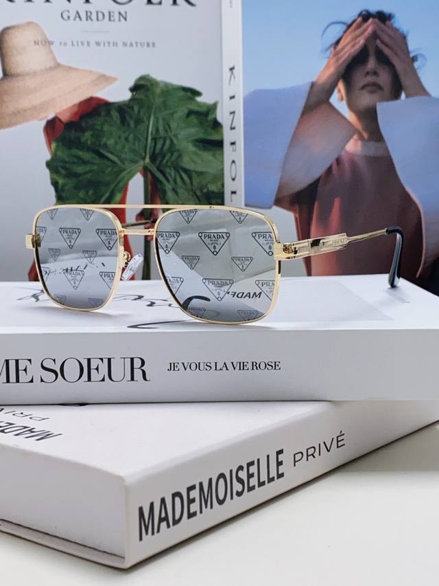 prada Prada 2025 Fashion New Personality High-End Sunglasses Anti-Square Fram