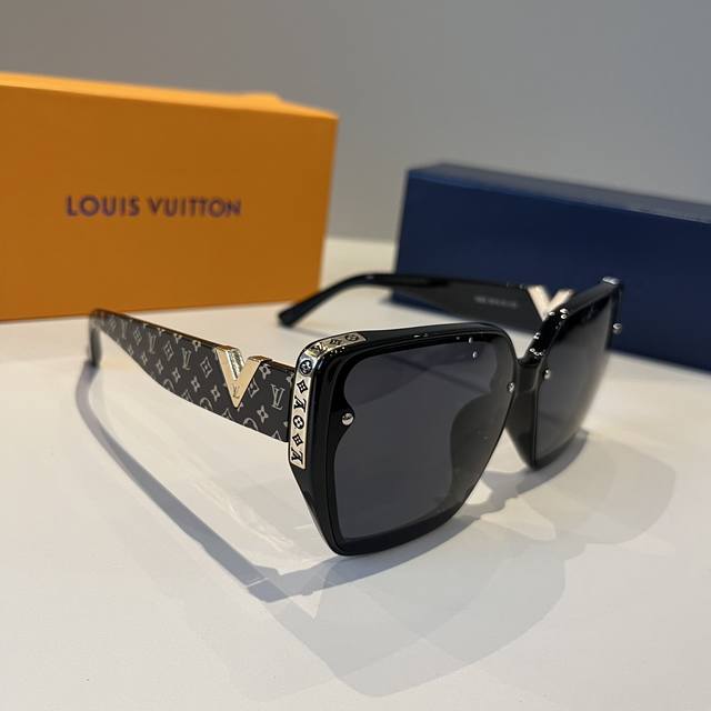 lv Louis Vuitton Sunglasses Sun Visor High-End European And American Style Su