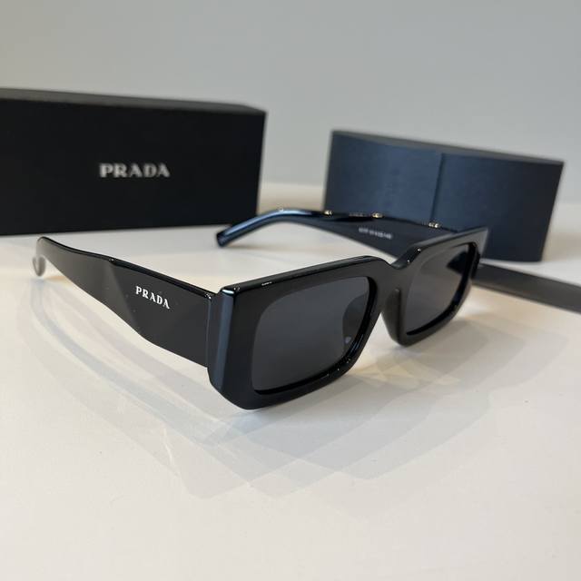 prada Prada New Sun Visor Men's And Women's Sunglasses 6177