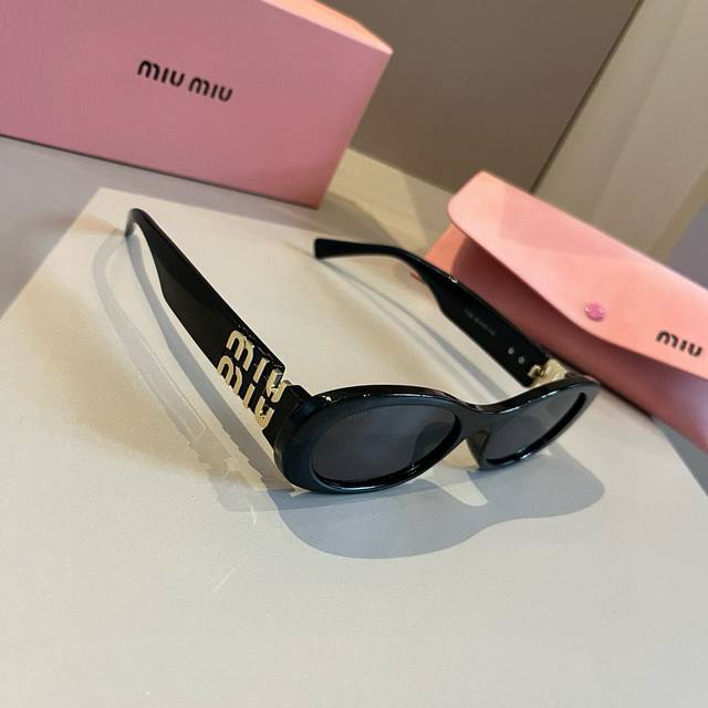 miumiumiao Miao Cat-Eye Sunglasses Sweet And Cool Modern Girl Look Over Here
