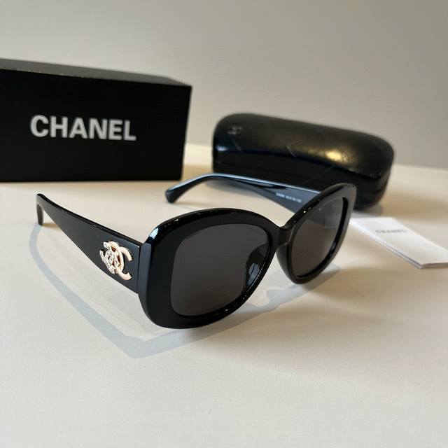 chanel Chanel Popular Sunglasses To Protect Your Face From The Sun