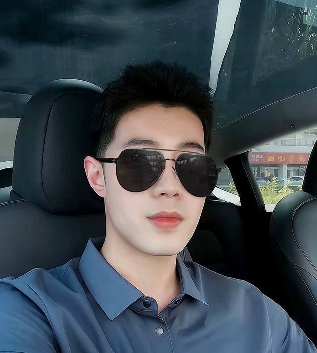 lv 2025 New Style Men And Women Couple Sunglasses Polygonal Sunglasses Ip Pla
