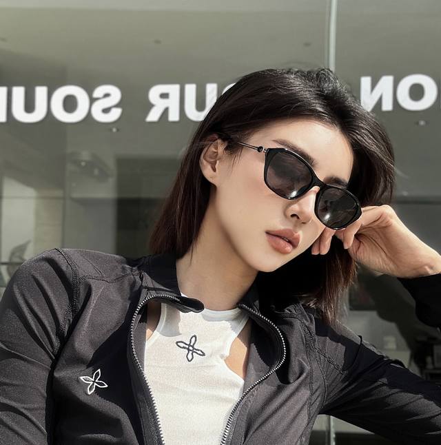 gucci-Polarized Sunglasses 2025 New Spring Trend Hot Style Fashion Small Fram