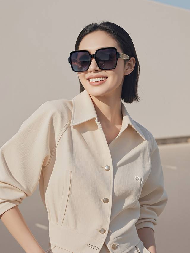 Chanel Ladies Polarized Sunglasses With Pearl Inlay And Classic Double C-Logo, P