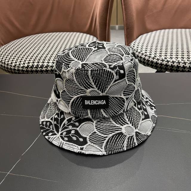 Balenciaga 2025 Spring and Summer Hollow Sunshade Cowboy Basin Hat British Style