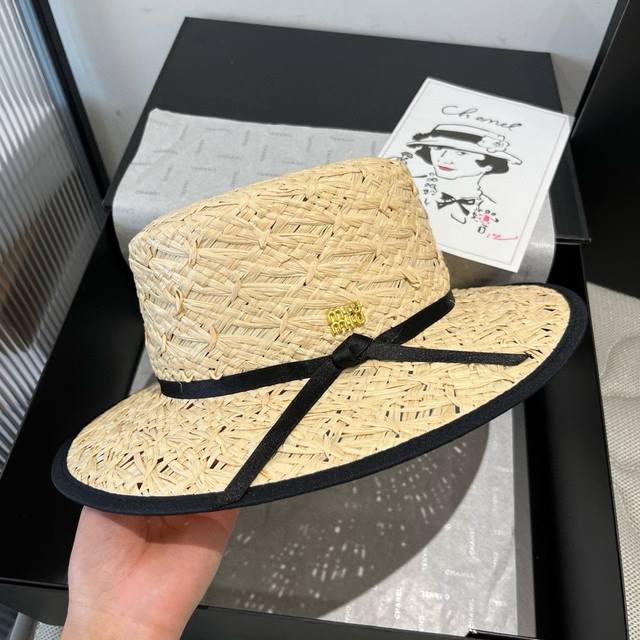 Miumiu new flat top hat, natural straw hat, head circumference 57Cm