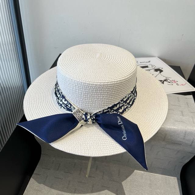 Dior new flat hat, sun hat, head circumference 57Cm