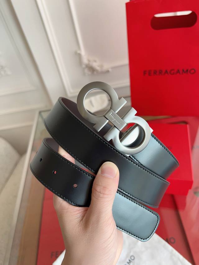 Ferragamo 3.5cm without interlayer original leather. Precision brass hardware up