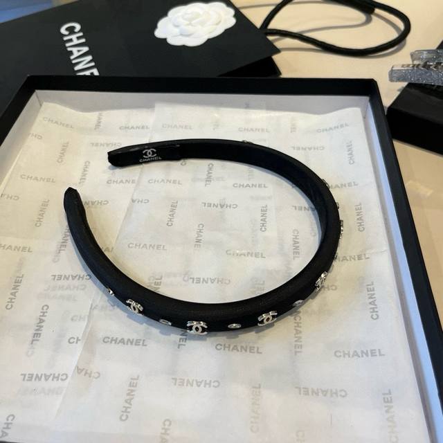 Chanel new headband