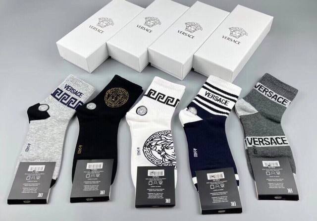 Special Versace new men's socks, one box of five pairs, made of pure cotton, sup