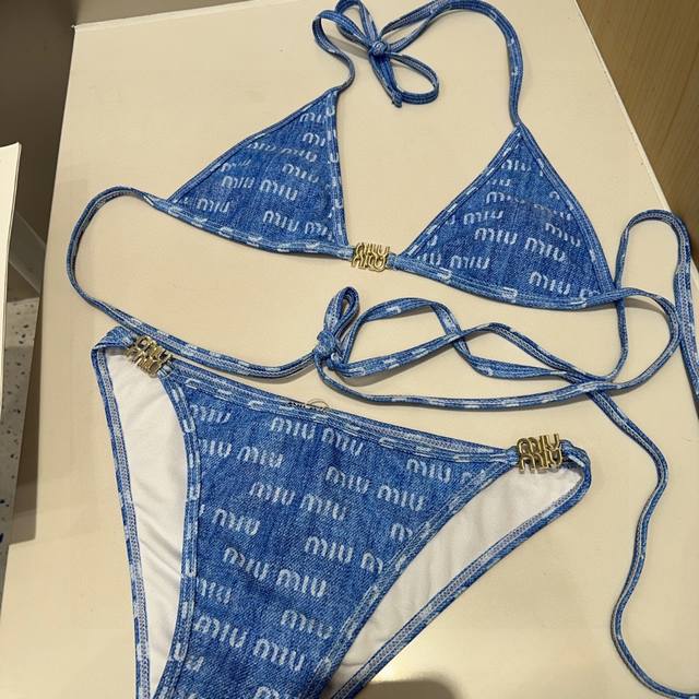 Miumiu swimsuit, the real thing is so beautiful! It can't be photographed to sho