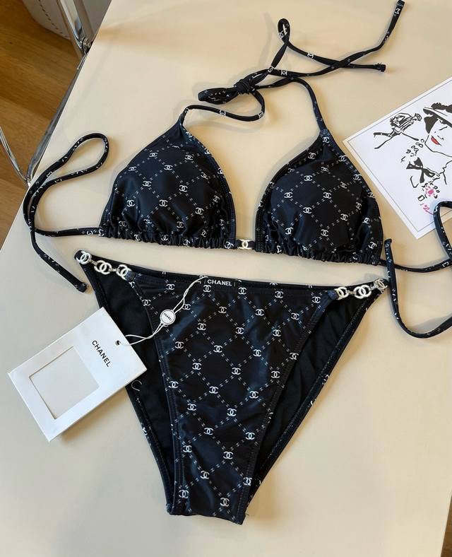 Chanel bikini swimsuit is suitable for a variety of scenes