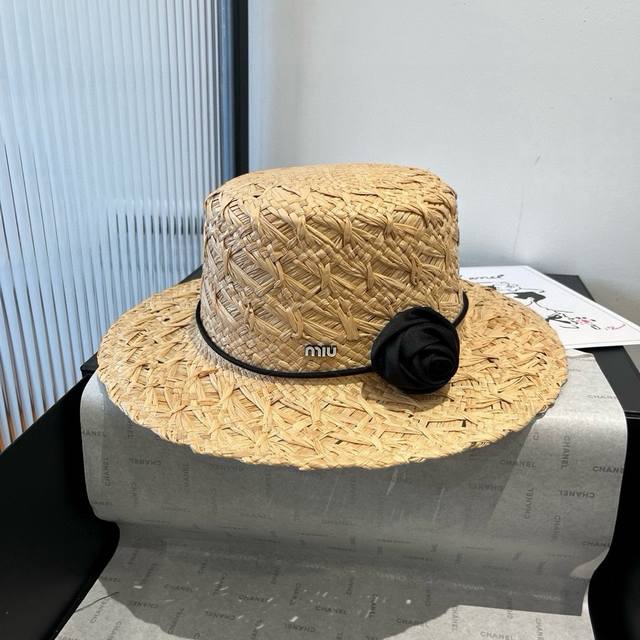 Miumiu 25 summer flat-top straw hat, Raffia straw hat, head circumference 57Cm