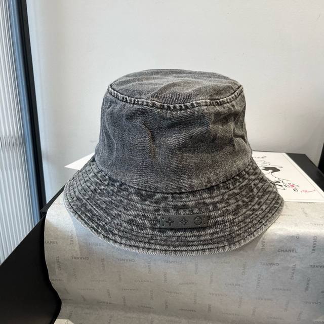 Lv denim bucket hat, unisex head circumference 57Cm