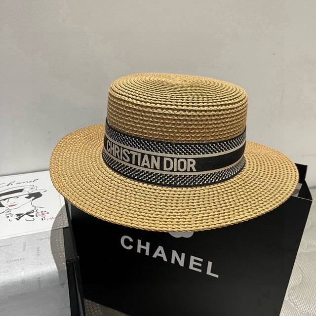 Dior new style straw hat, flat hat Taiwan Pp straw, head circumference 57Cm