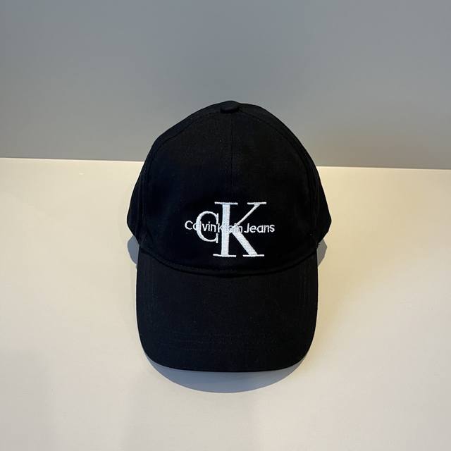 Calvin Klein, Cklogo baseball cap, please look for the high-end quality, the onl