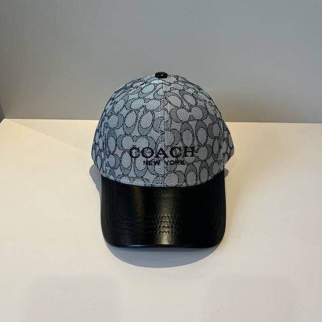 Coach's new baseball cap This baseball cap is really versatile and timeless, and