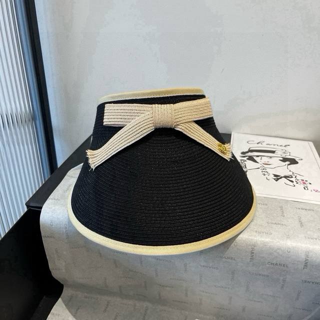 Chanel hollow top sun hat, Pp straw fabric, adjustable