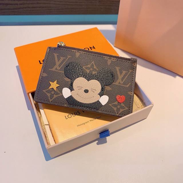 exclusive new Lv cartoon old flower card holder, classic old flower coin purse,