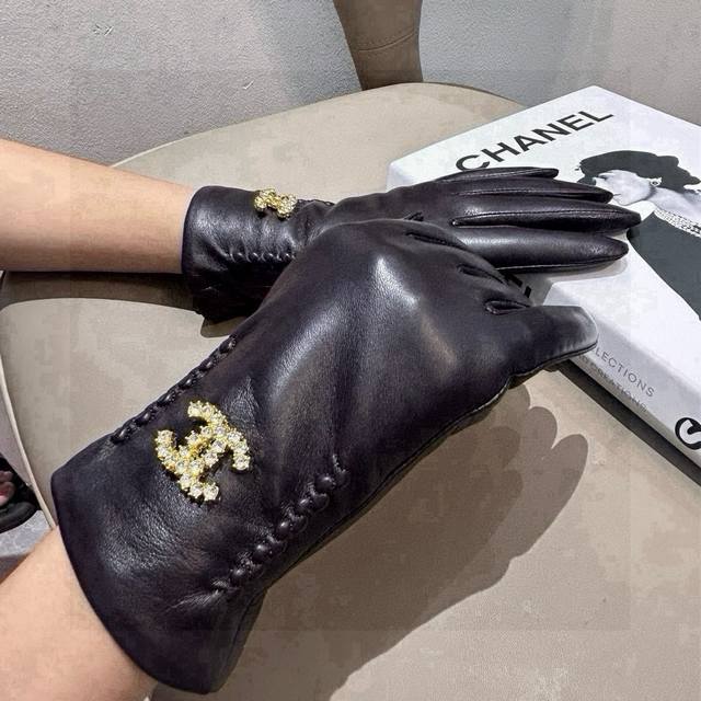 New exclusive first touch screen gloves Chanel Chanel original quality official